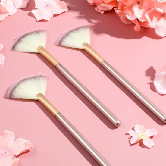 1/2/3/4/5Pcs Facial Fan Brush with Wooden Handle Women Makeup Brush Soft Fluffy Bristles Esthetician Facial Mud Clay Applicator Brush Tools