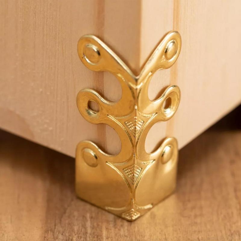 Vintage Base Board Corner Protector Solid Brass Skirting Board Corner Brackets Safety Edge Skiffer Corners Edge Cover Protectors