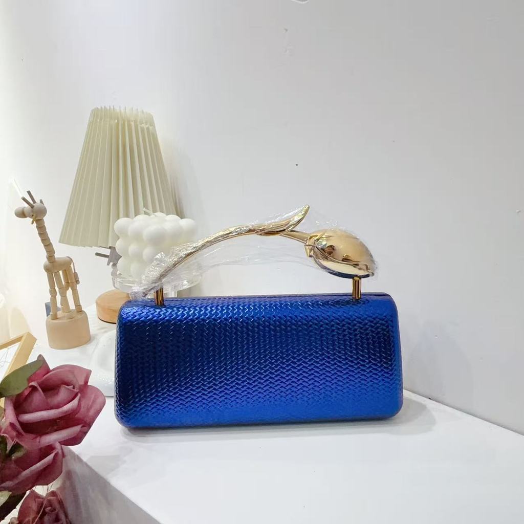 Pu Rose Shaped Clutch Bag With Chain For Romantic Date Night