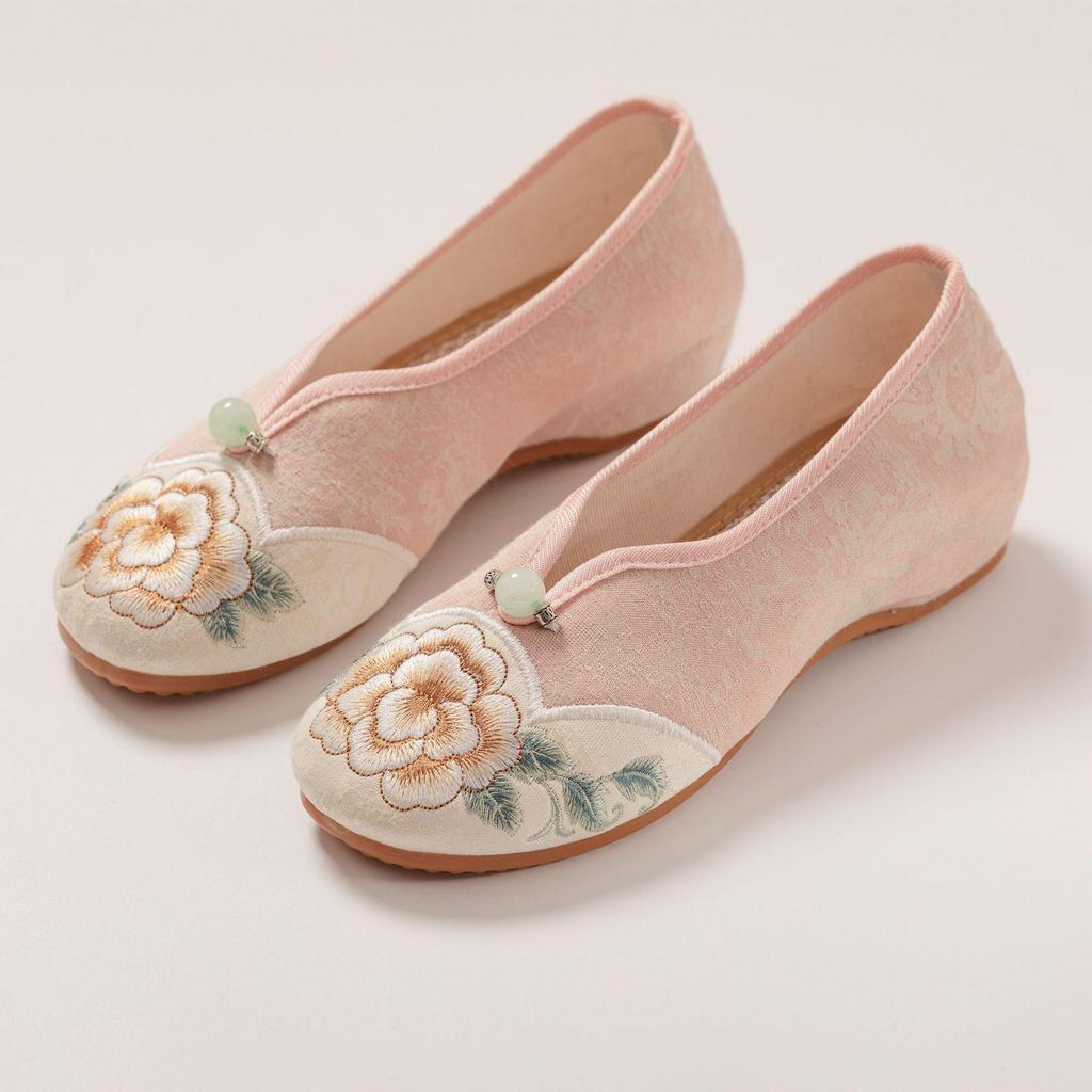 2024 Summer Embroidered Low Heel Women's Cheongsam Shoes - Chinese Style