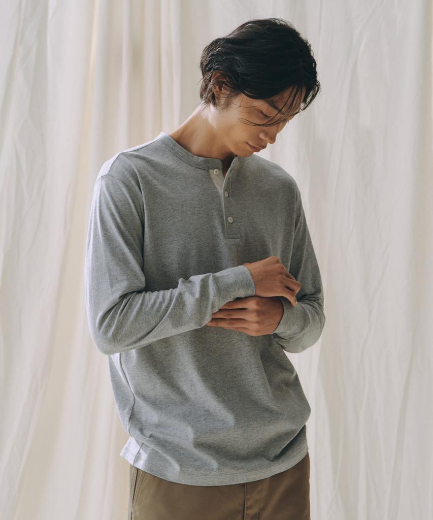 Yunibeosyeolobeolol Henley Neck Long Sleeve T-Shirt Melange Gray