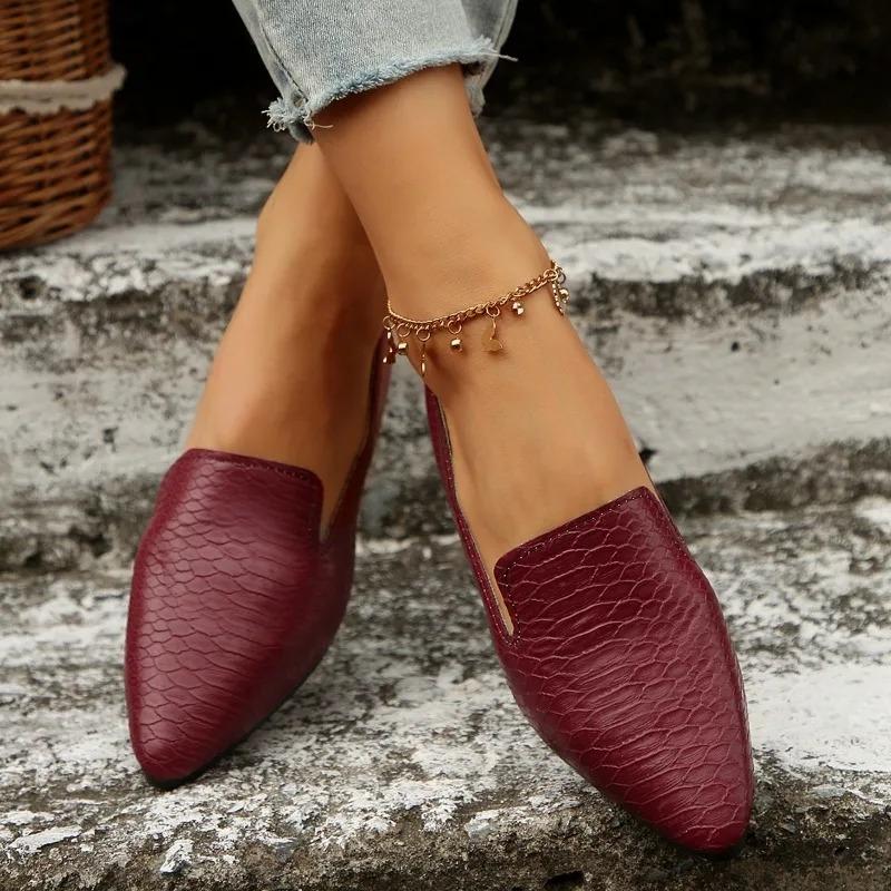 Ladies Shoes  Slip On Women's Flats Outdoor Casual Flats Women Pointed Toe Soft Bottom Solid Plus Size Shoes Women