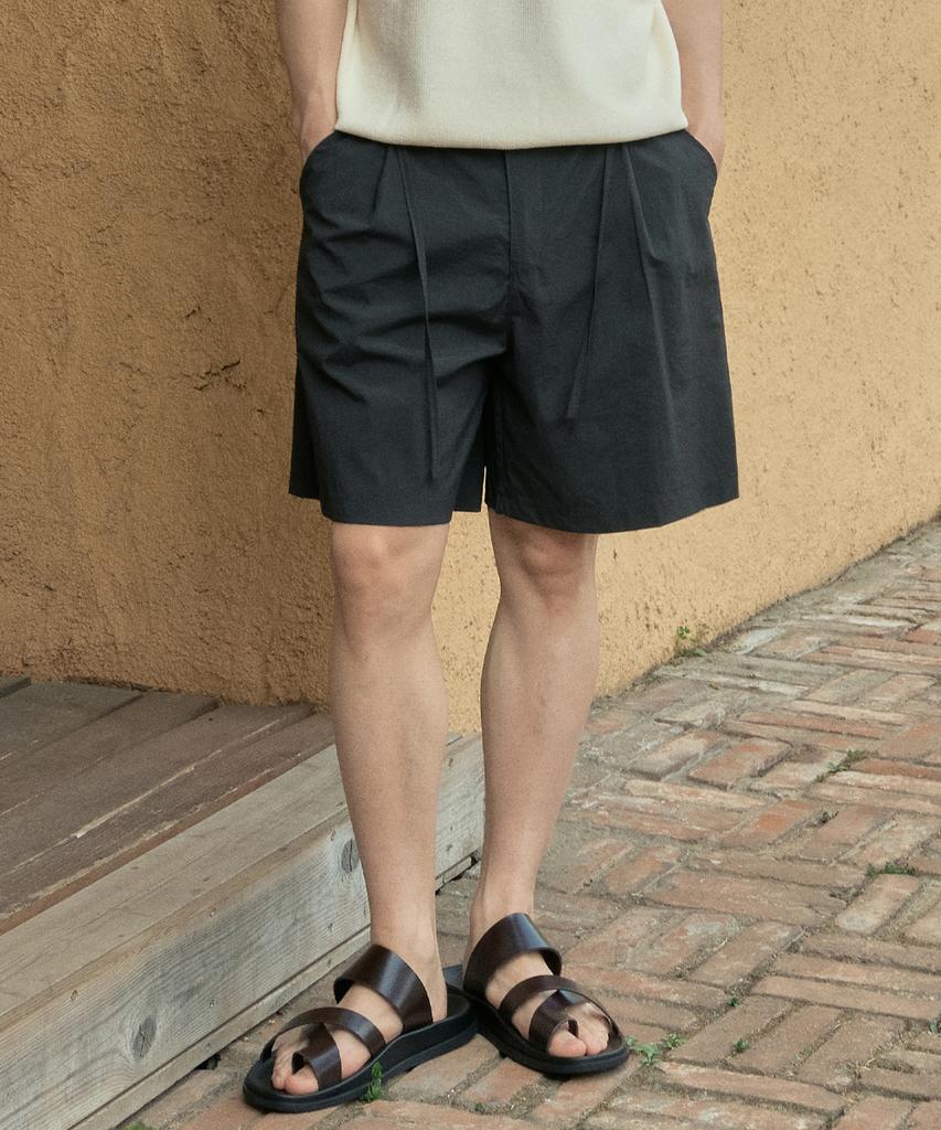Wednesday Oasis Half One-Pleat Shorts_Black(Wb6Pt14)