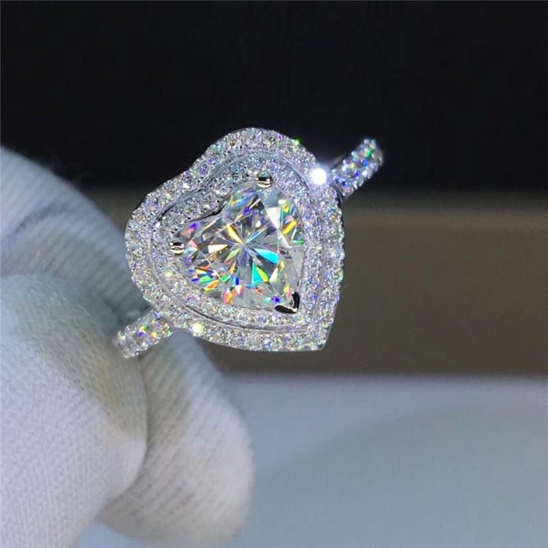 Huitan Timeless Style Love Shaped Cubic Zirconia Wedding Rings Women Luxury Proposal Engage Ring Anniversary Gifts Heart Jewelry