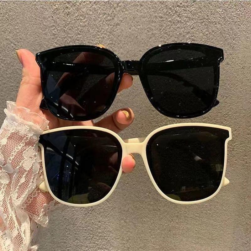 Unisex Large Square Myopia Sunglasses UV400 Protection Classic Retro Driving Glasses for Men Women Short Sighted Eyewear