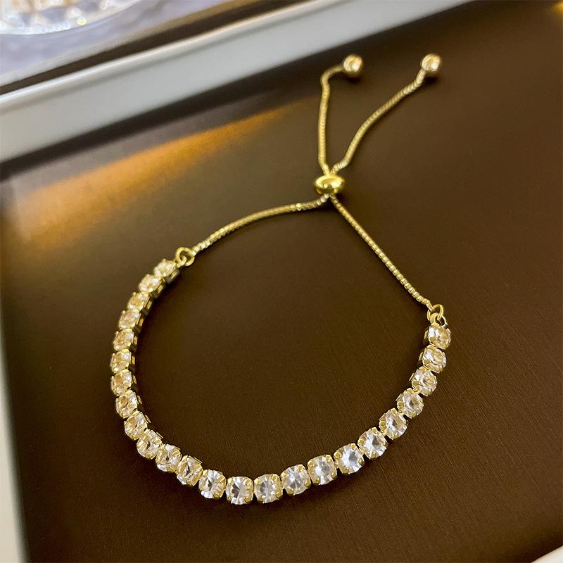 High-End Geometric Crystal Adjustable Light Luxury Bracelet with Drawstring Design