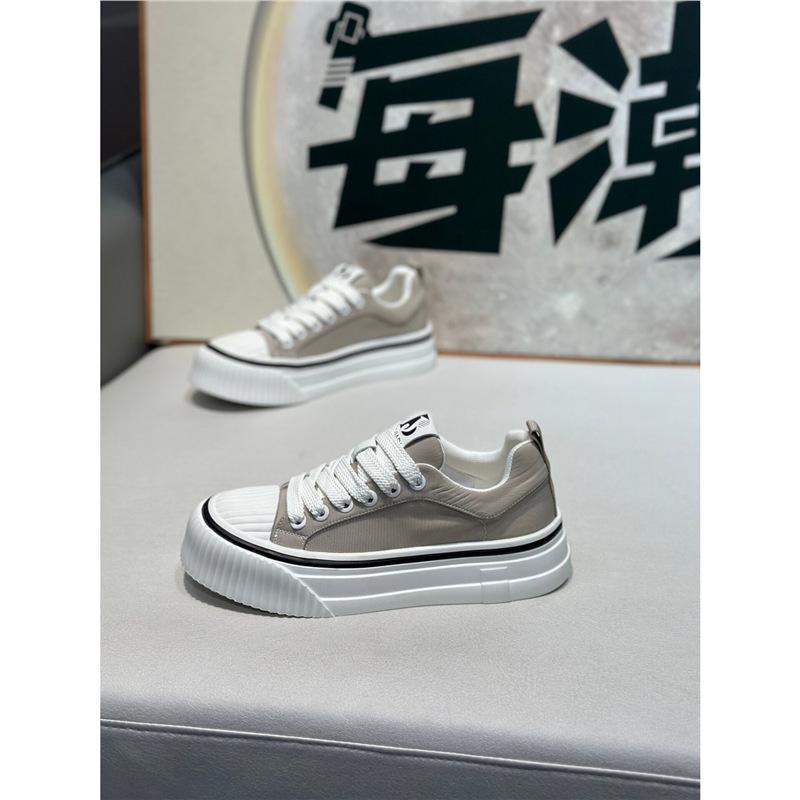 Trendige Marke Herrenschuhe Frühling Neu Niedrig geschnitten Stoffoberfläche Bequem Lässig Weiche Sohle Schnürung Koreanische Version Vielseitig Atmungsaktiv Netz Rot Schuhe Herren