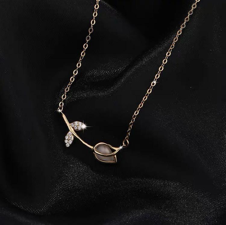 Tulip Necklace For Women'S Summer Light Luxury Niche High-End Clavicle Chain For Girlfriends Premium Durable Quality