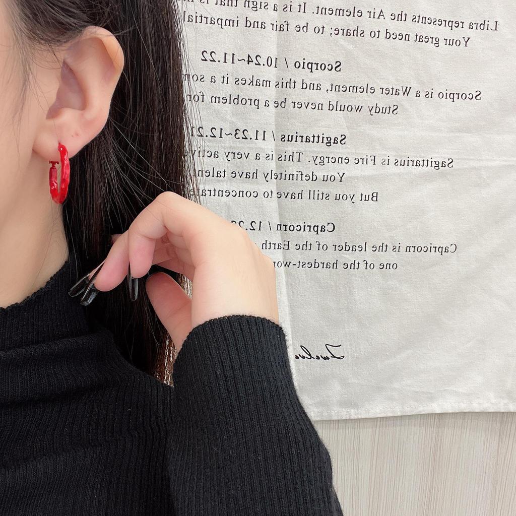 Ankola Red Circle Retro Earrings: Elegant, High-End Hong Kong Style Versatile Ear Accessories