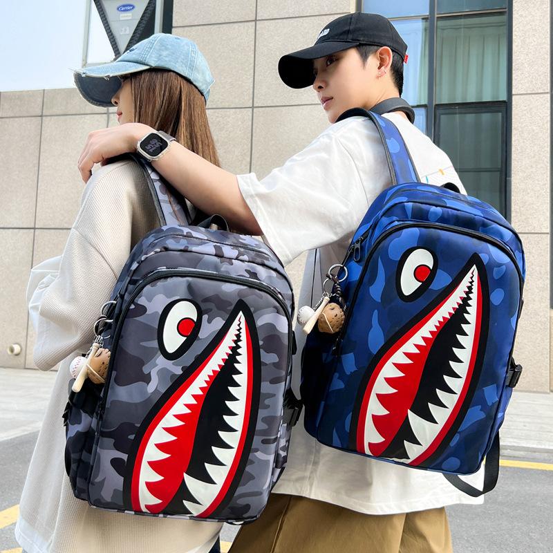 Zaino Nuovo Moda Grande Capacità Camouflage Squalo Studente Zaino Scolastico Versatile Grande Capacità Leggero Zaino da Viaggio per il Tempo Libero