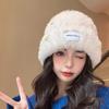 Neue Plüschmütze für Damen im Winter Koreanischer Stil Vielseitig Gesicht zeigend Klein Verdickt Warm Gestrickte Mütze Ohrenschützend Wollmütze