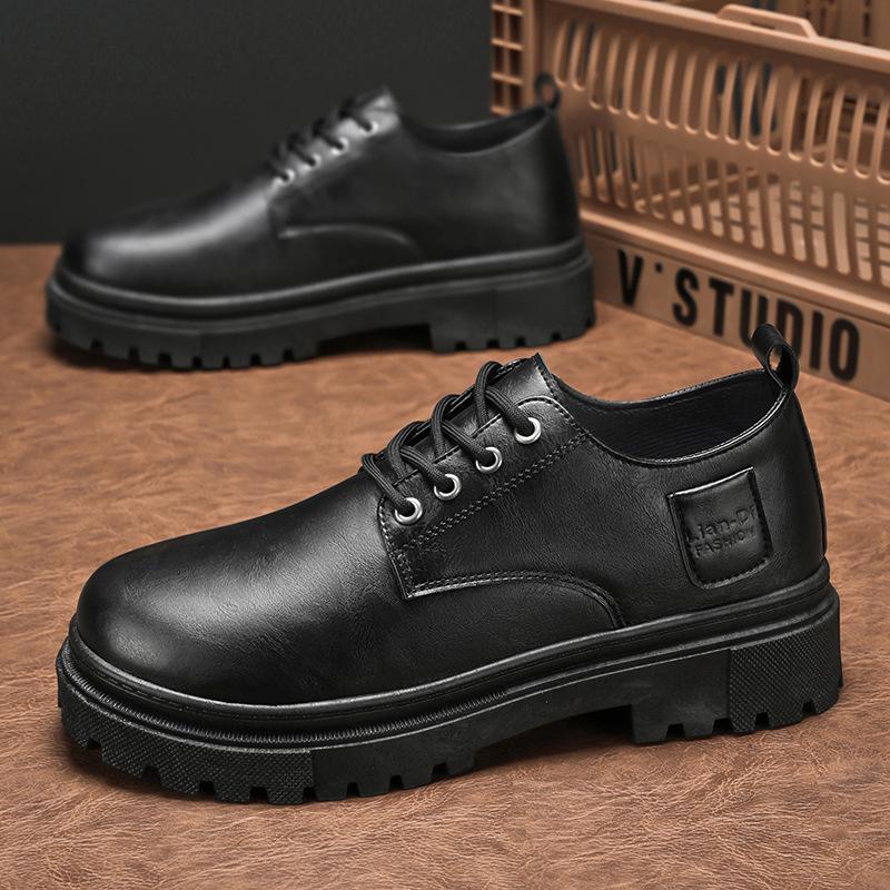 Nieuwe Heren Leren Schoenen in Lente Modetrends en Veelzijdige Britse Stijl Herenschoenen Dikke Zool Lage Top Casual Schoenen
