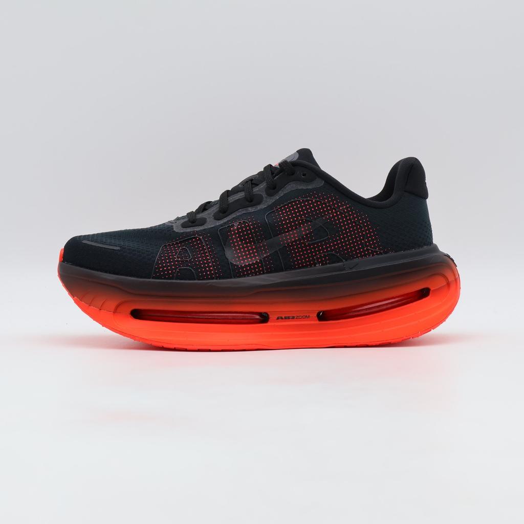 HQ2050-002 Nike Vomero Premium "Schwarz/Helles Karmesinrot" (Herren)