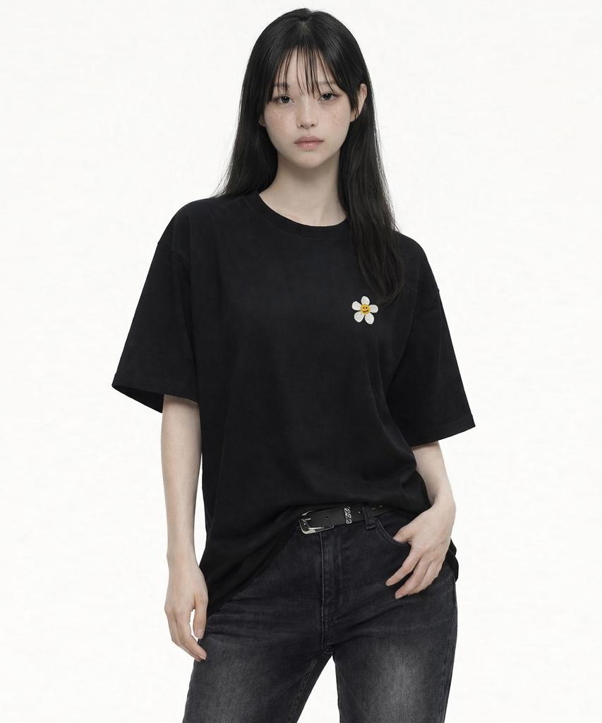 GRAVER [Unisex] Flower Dot Embroidered Short Sleeve T-Shirt_2 Colors