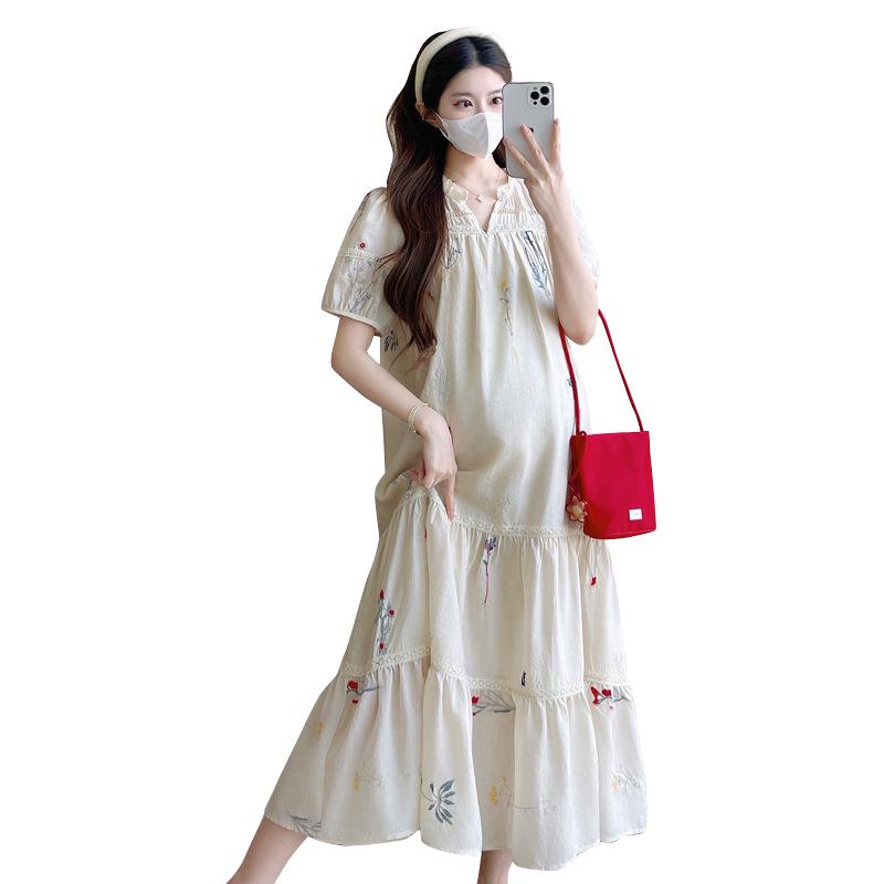 2026 Summer Maternity Dress: Korean-French Style, Retro Embroidery, Loose & Slimming Fit