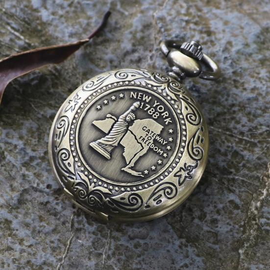 Camping Survival Compass Waterproof High Sensitivity Accurate Positioning Easy To Read Retro Style Navigation Compass