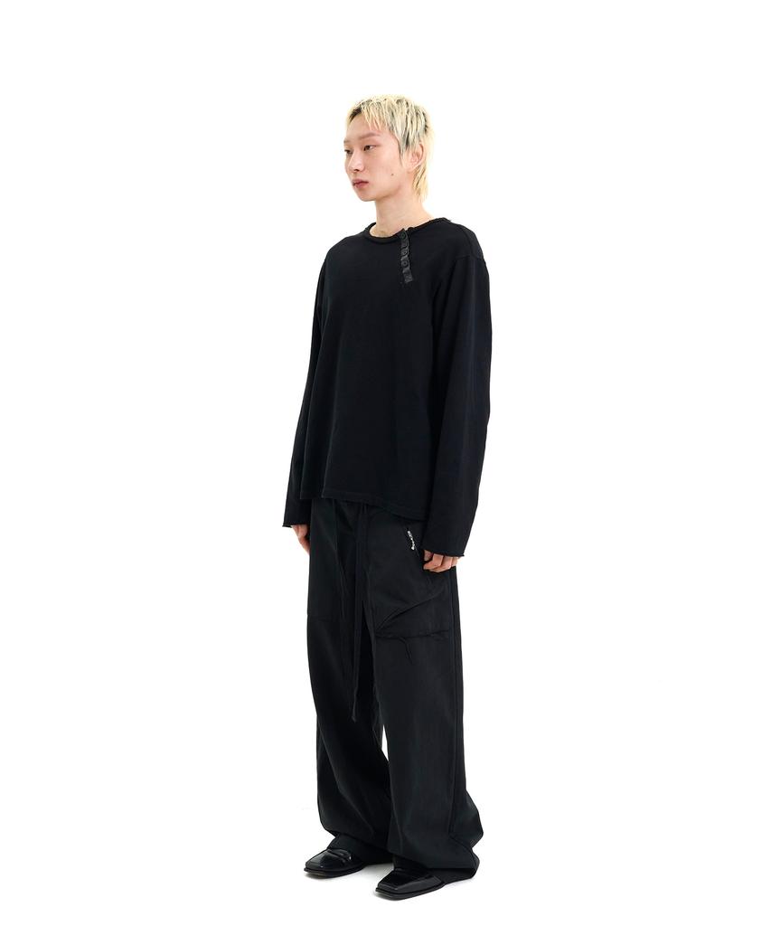 Laekeulopeu Asymmetric Long Sleeve T-Shirt - Black