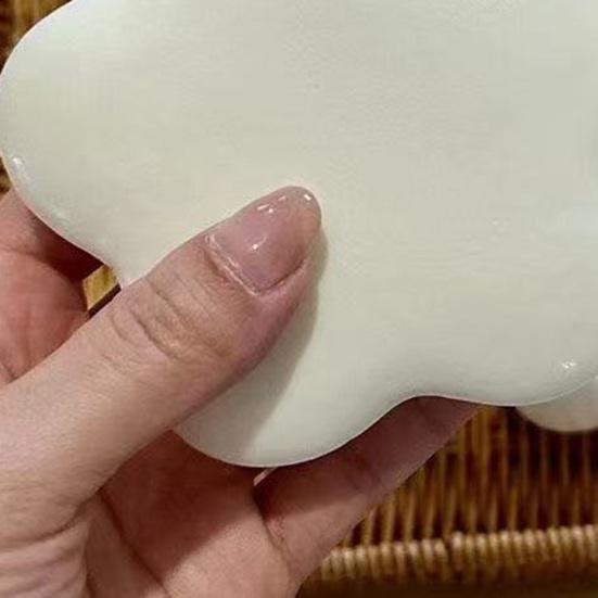 Slow-Rising Toy Plum Blossom Cookie Squeeze Toy Soft PU Fidget for Stress Relief Wet Sticky Texture Portable Decompression Gadget for Kids Adults