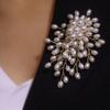 Elegant Pearl Pearl Flower Brooch Big Bouquet Fashionable Design Lapel Pin Badge Woven Imitation Fashion Jewelry Special Events