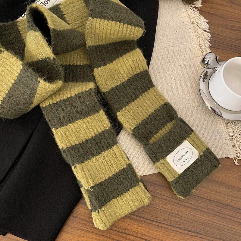 Sciarpe Lunghe a Strisce da Ragazza Sciarpa a Strisce Y2K Sciarpa Calda per il Collo Invernale Calda Sciarpa Addensata Scialle Wrap Bianco Nero Donna