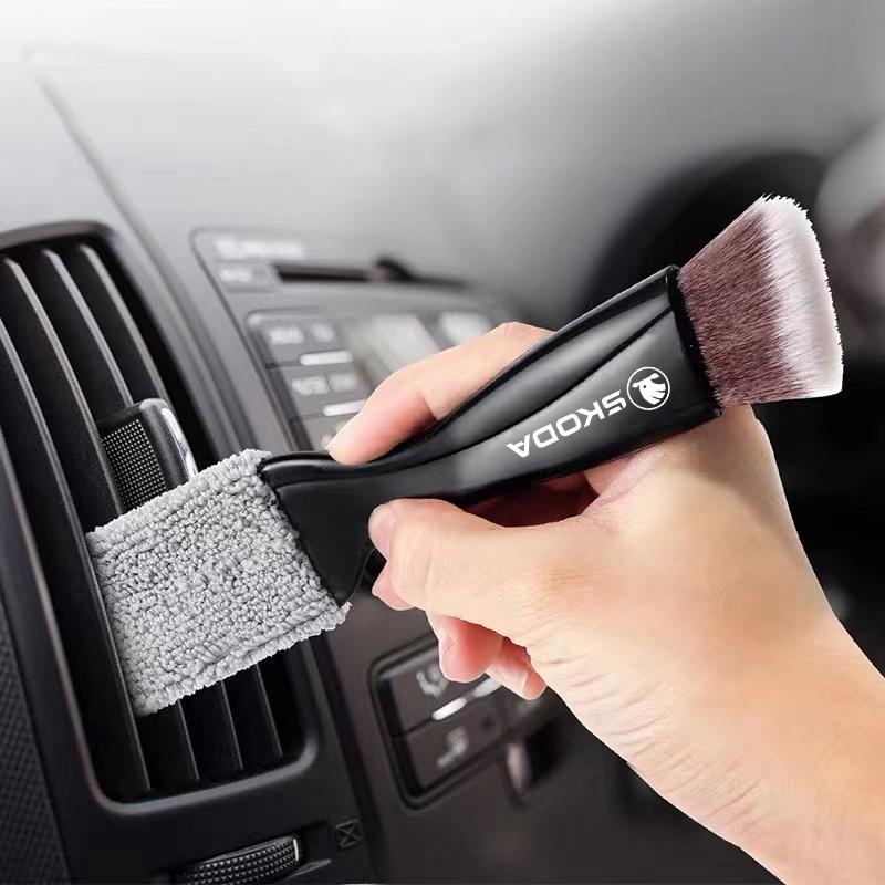 2 In 1 Car Dust Tool Cleaning Brush Accessories For Skoda Yeti Kamiq Kodiaq Karoq Octavia Fabia Rapid Mk3 Superb Derivati Scala   NG1