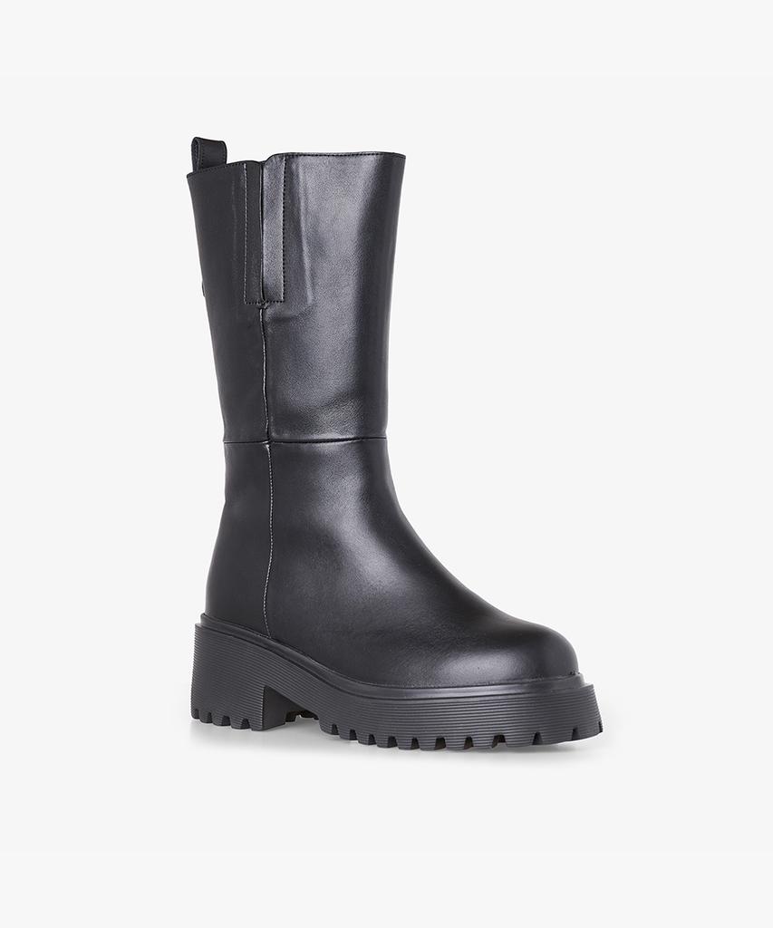 Saera Round Toe Platform Basic Boots K56F700