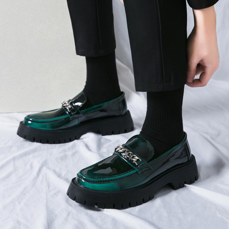 Fashion Spring Lacquer Leather Casual Shoes for Men Chain Loafers Men Shoes Slip-on High Quality Thick Bottom Oxford Shoes Wedding Shoes