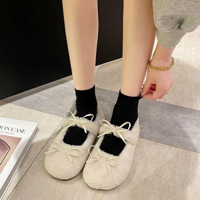 In 2024, the New Soft and Fluffy Shoes Are Easy To Wear with One Foot. Sweet Spring and Autumn Skirts Are Gentle and Girly, Showing Small Feet.