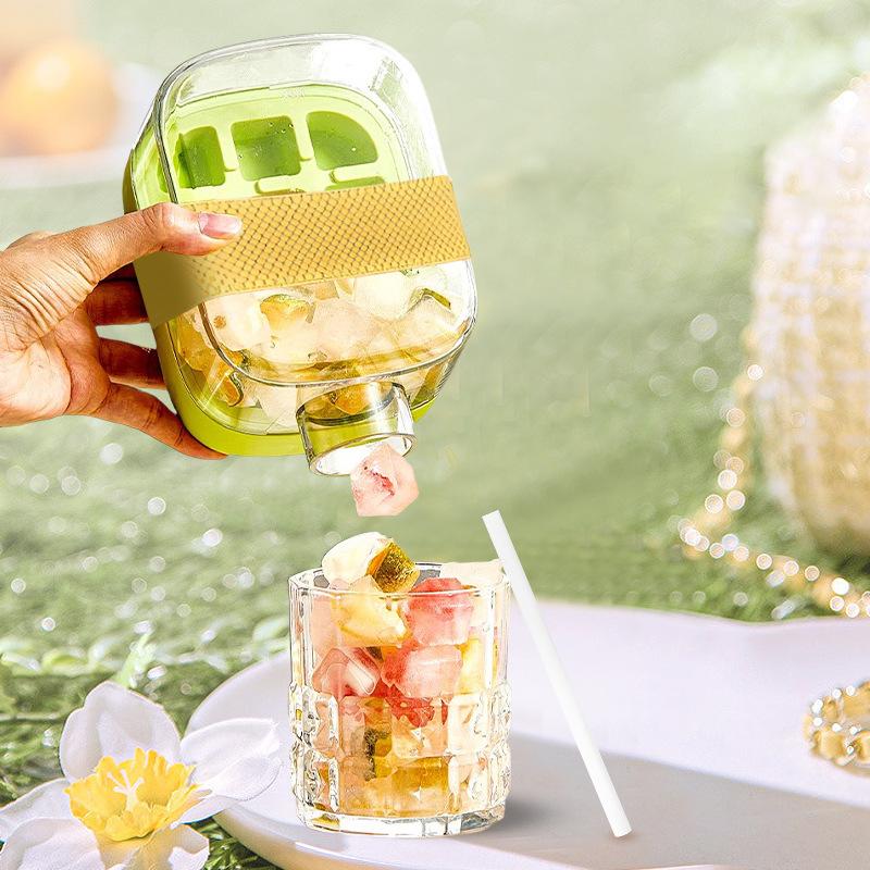 Silicone One-click Ice Mold Bottle Cooler Cup with Straw Ice Cube Tray with Lid for Freezer Creative NO TOUCH Mould for Summer