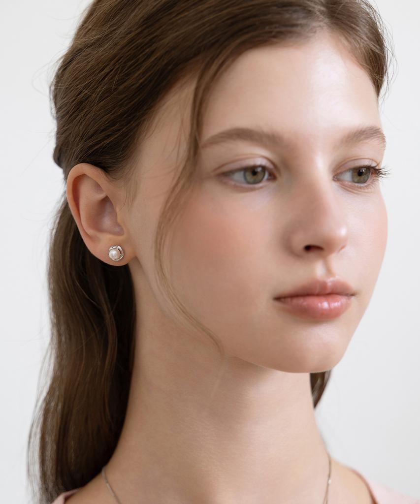 Tatiana (Silver 925) Grace Freshwater Pearl Earrings Ec3276