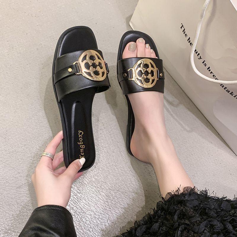 Summer female 2025 new Internet celebrity thick heel out toe drag outside wear
