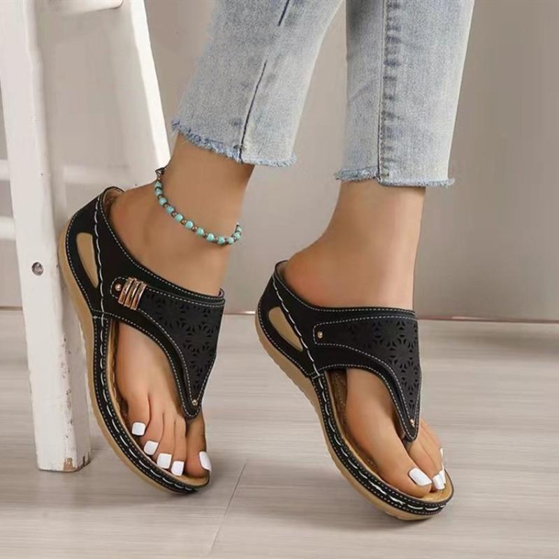 Mode Hot Sale Damtofflor Halkfria Kilklackar Plusstorlek Damsandaler Flipflops Mode Damskor Hållbara Pantuflas Mujer