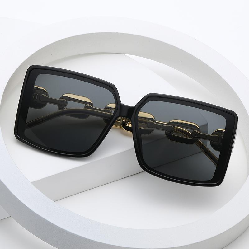 Protective Glasses Fashion Large Frame Sunglasses Women Men Personality Chain Leg Design Sun Glasses Retro Eyeglasses UV400