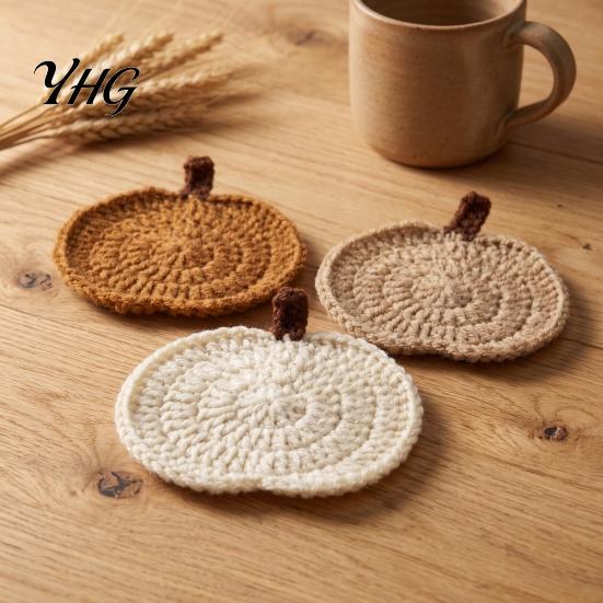 Rustic Farmhouse Style Decor Handmade Crochet Pumpkin Coasters, Soft Polyester Coffee Mats, Seasonal Table Accessories Autumn Themed Dining