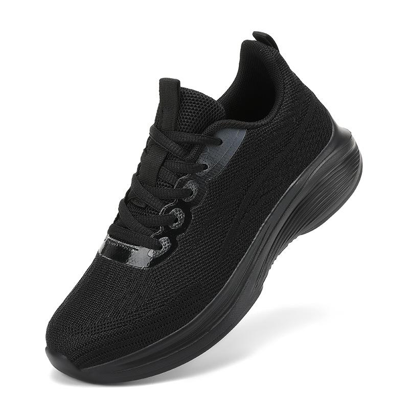 Chaussures de running pour femmes nouvelle collection printemps maille légère semelle souple pieds non fatigués chaussures de sport et de loisir noires
