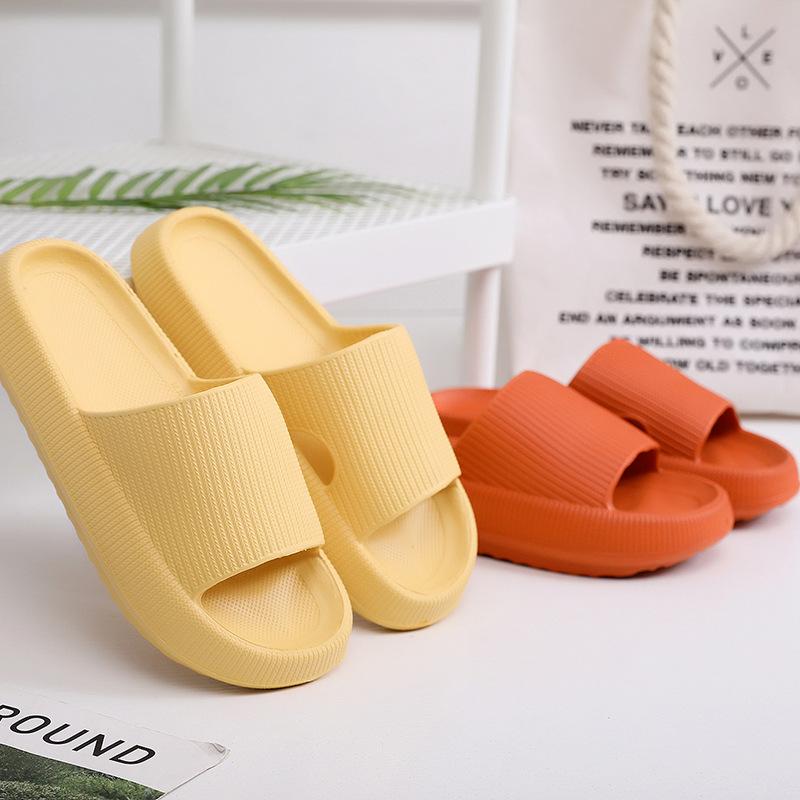 2024 Thick Platform Bathroom Home Slippers Cloud Slippers Women Soft Sole EVA Indoor Slides Sandals Summer Non-slip Flip Flops