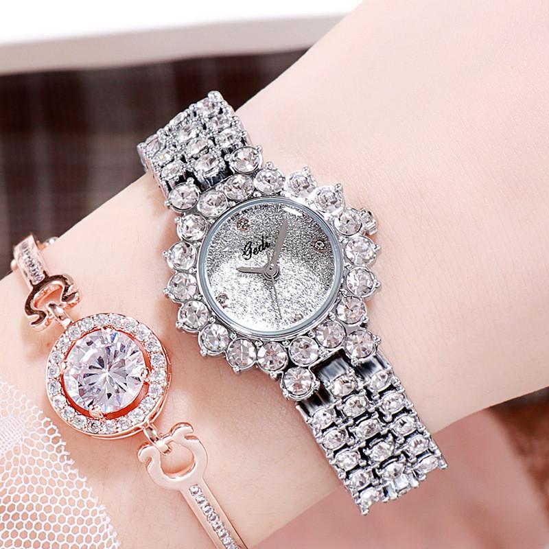 Fashion Quartz Watch For Women With Starry Sky Design And Waterproof Feature