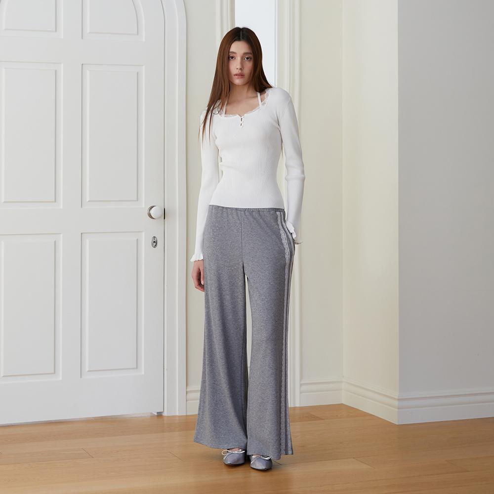 Egoiseuteu [Blue Label] Square Neck Lace Trimmed Knit Top Es2Okl04