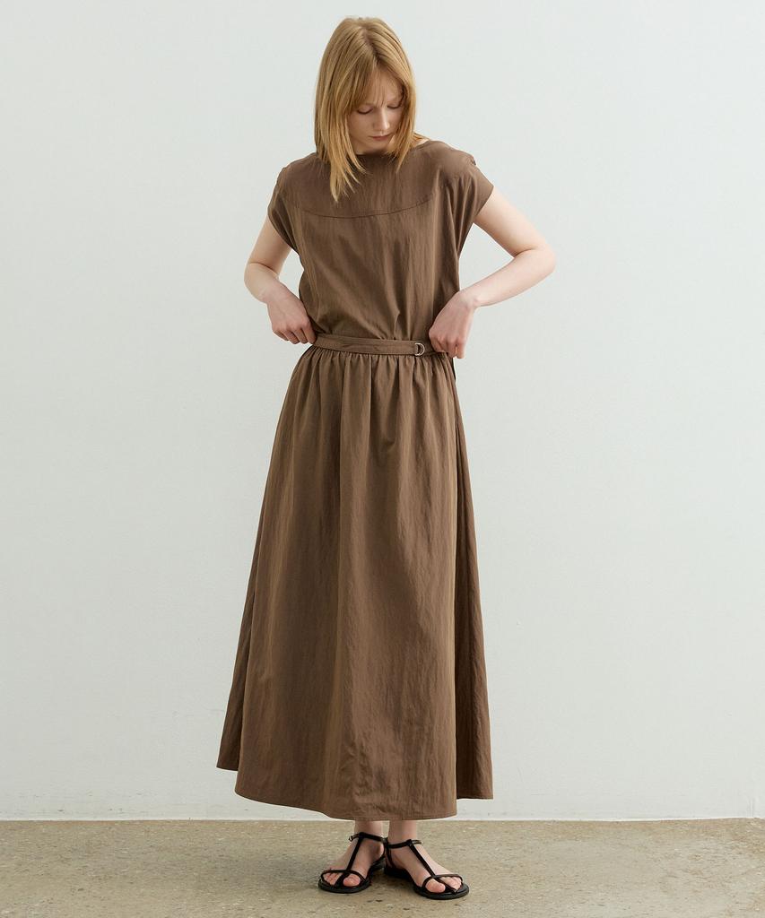 Artid Boat Neck Belted Long Dress_Brown