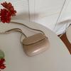 New Design Summer Korean Classic Ins Red Saddle Bag Crossbody Small Size Bag Women Versatile Simple Mobile Phone Bag