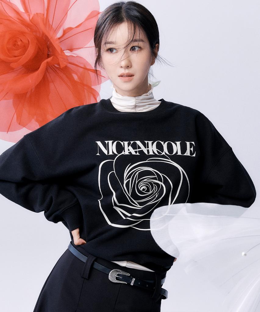 Nigaennikol Nicole Rose Printing Sweatshirt_Black Cream