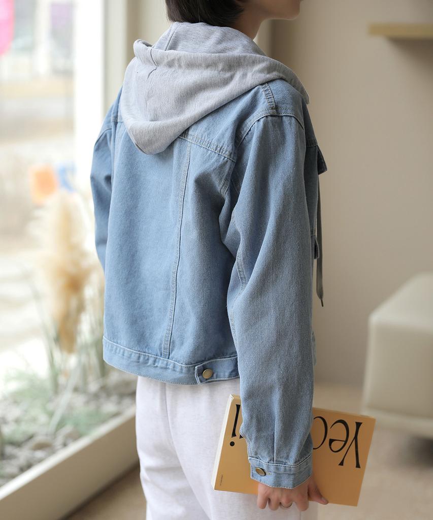 Bbaebbae Abnehmbare Kapuze Knopf Crop Jeansjacke