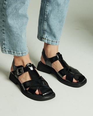 Lacquer Sandals 395266 36 Black Leather