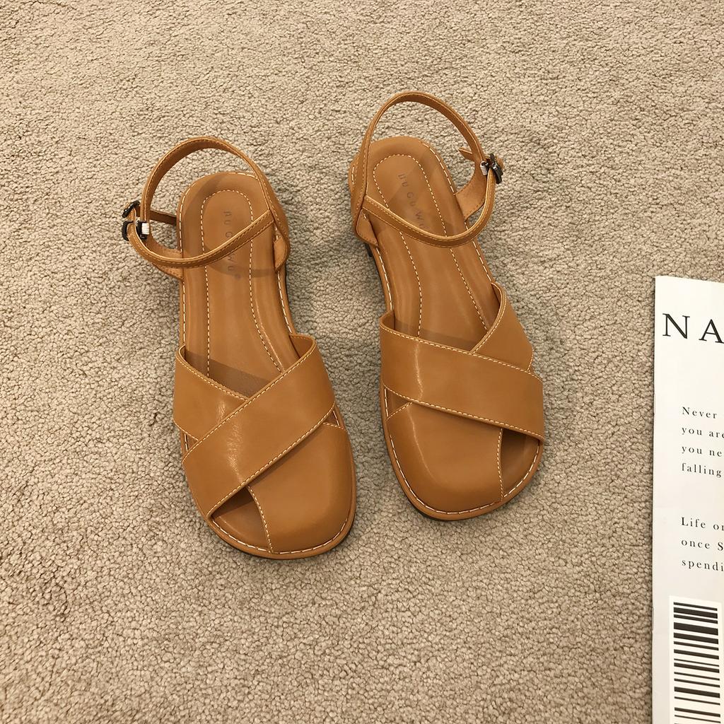 Fashion Women Summer Fashion Sandals Hollow Low Heel Sandals Solid Color Baotou Casual Flat Bottom Versatile Beach Shoes for Women