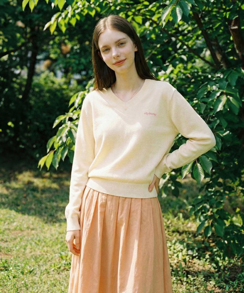 SOUP V-Neck Embroidered Knit (Sc2Lkf1)