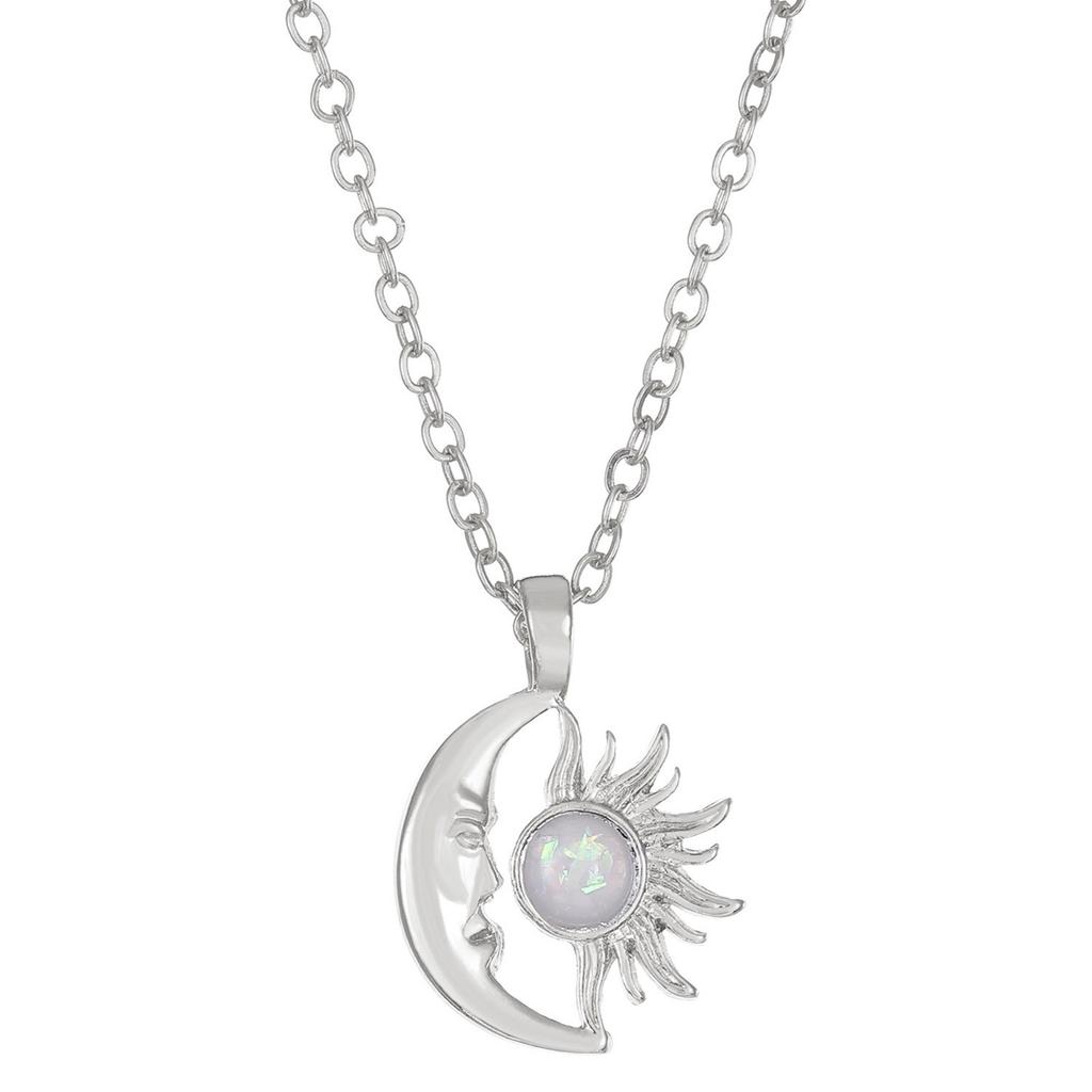 Chic Sun Moon Charm Necklace Fashion Forward Sun Moon Necklace Stylish Silver/Gold Neckchains for Fashion Individuals