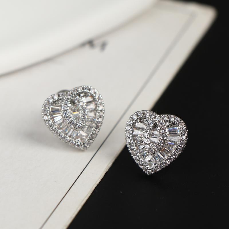 Sweet Lady Love Heart Stud Earrings With Brilliant Cubic Zirconia Engagement Accessories Bridal Wedding Jewelry Gift