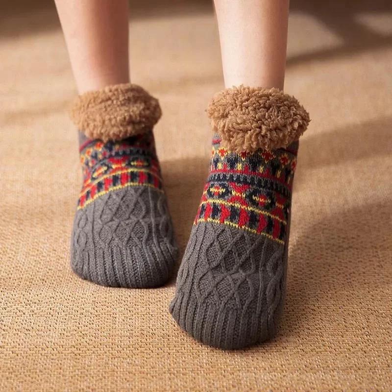 Varma Toffelsockor Dam Vinter Golvstrumpor Supermjuka Fodrade med Greppstrumpor Halkfria Stickade Vuxen Plus Fleece Mattstrumpor