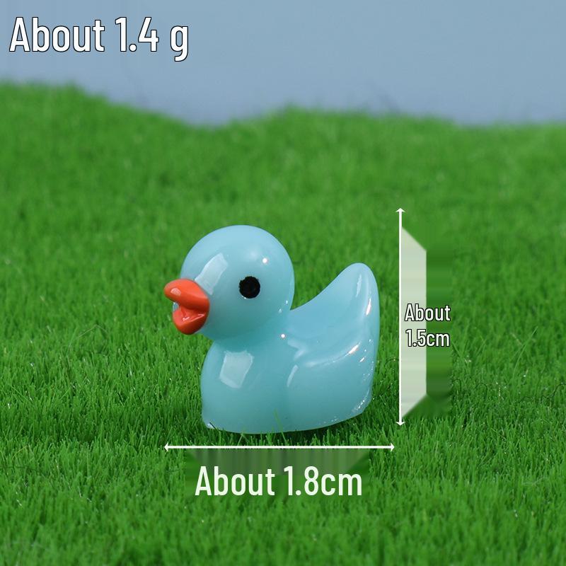 Yellow Duck Resin Figurine for Micro Landscape Decoration