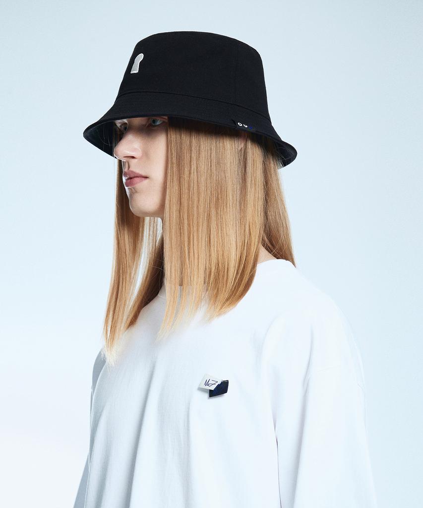Sekeonmonollogeu Keyhole Signature Logo Bucket Hat Black Seac002Black
